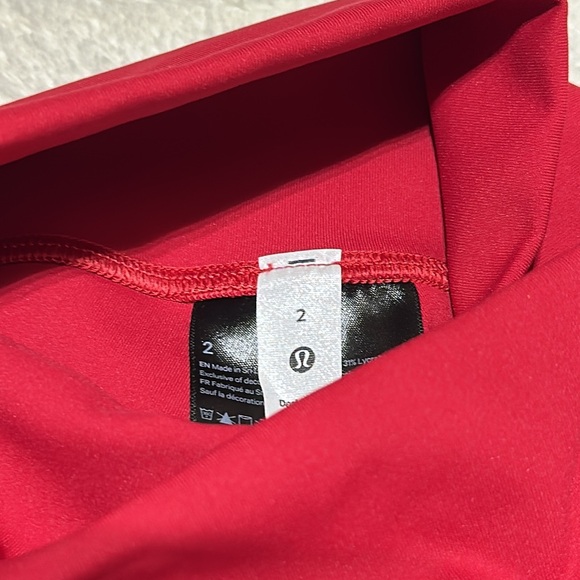 Lululemon | size 2 | lunar new year wunder under HR tight - Picture 8 of 12